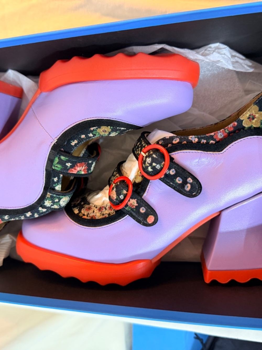JOHN FLUEVOG PARADA - Picture 7 of 8